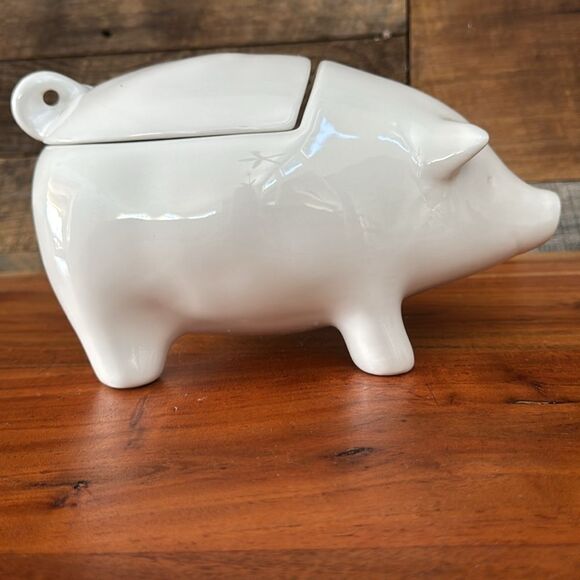 Rae Dunn Oink Canister - Picture 3 of 8